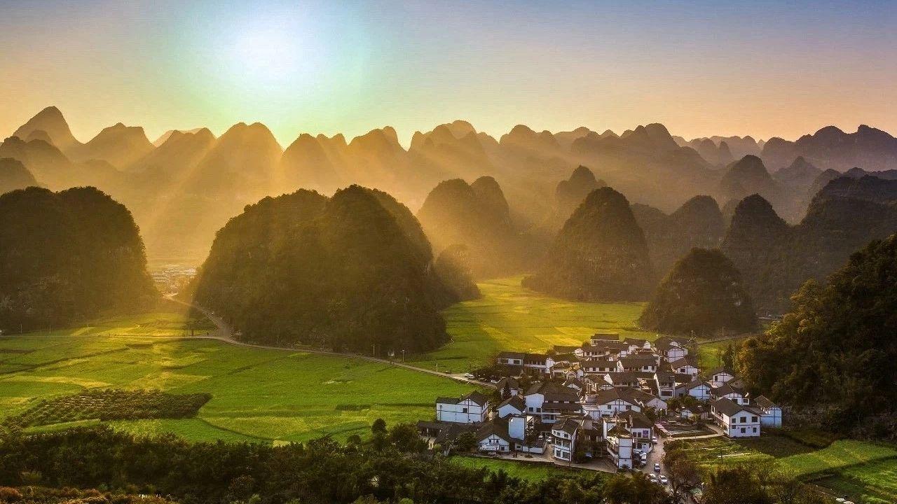 首先,先回答贵州唯一无平原的省,不是贵州没有平原,而是和其它省比