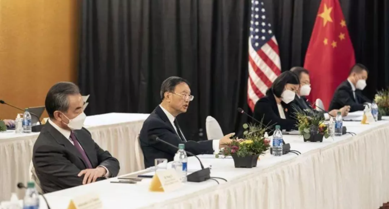 你误解中国外交天团了他们现在有多威风当年就遭过多少屈辱