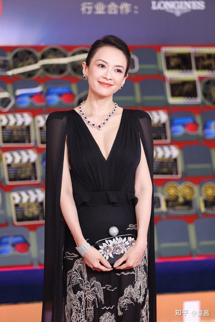 章子怡在红毯上的表现了"国际章"应有的水准.