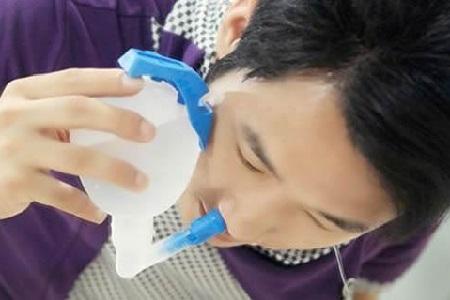 自己怎样洗鼻腔 v2-2a7190f51e655020668950531edfd3d2_1440w.jpg?source=172ae18b