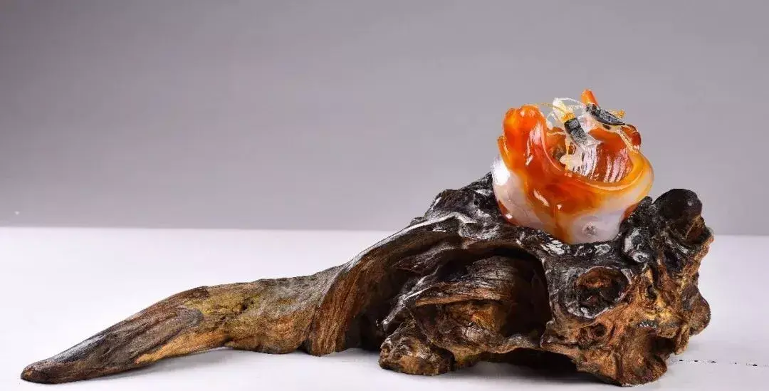 2018《华表奖》落幕,现场玉雕作品估值过乙-2018年中国华表奖最佳男演员奖