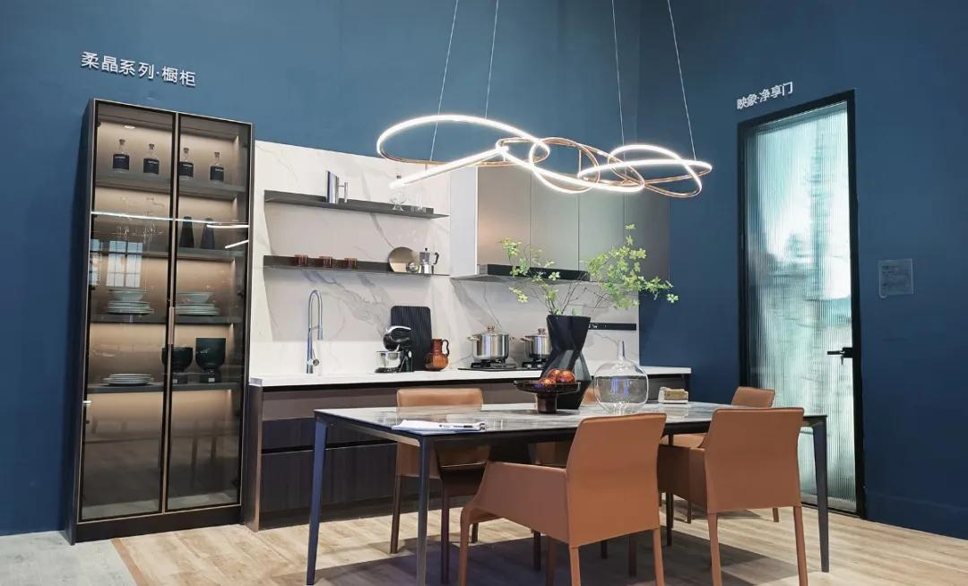 诗尼曼开年首秀引爆魔都,以全屋整装实力成就"顶级流量"