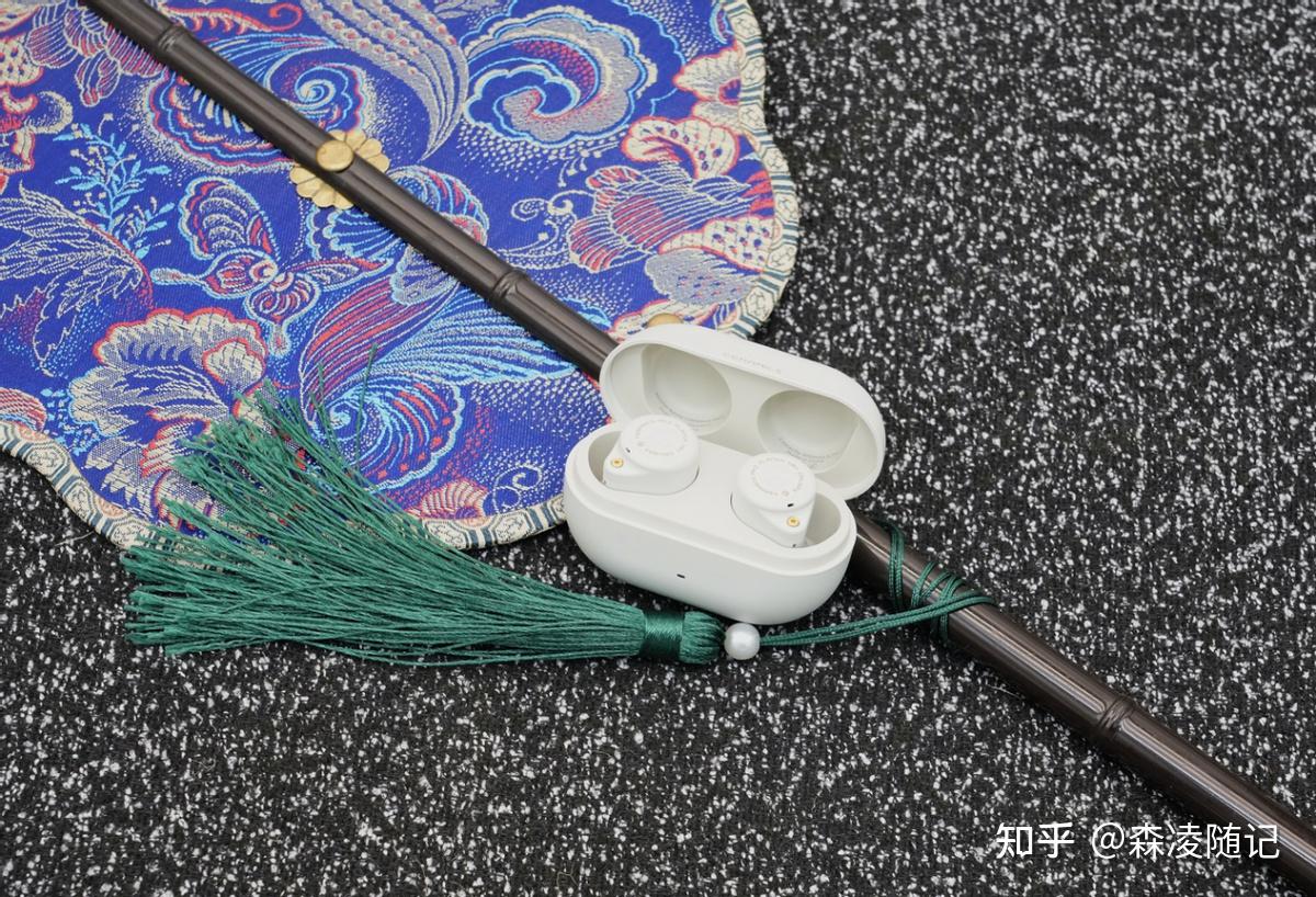 百元耳机真香预警!弱水时砂琉璃MK2实测:百元价位,千元享受!