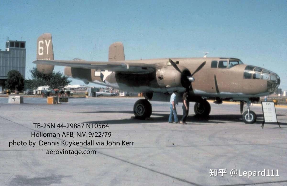 电影第二十二条军规中的另类配角众多二战b25轰炸机参演