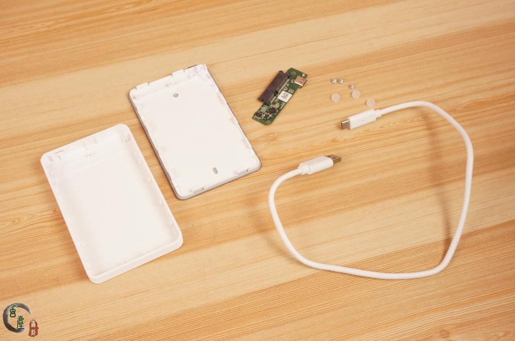 白菜价的移动硬盘盒到了 还是type C Usb3 1接口 知乎 白菜价的移动硬盘盒到了 还是type C Usb3 1接口 知乎