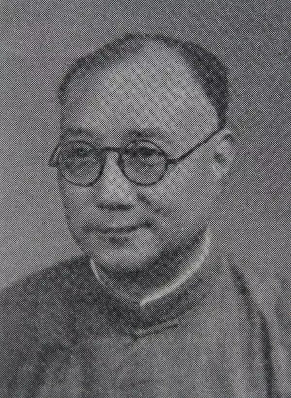 药理学家徐佐夏,著名组织胚胎学家鲍鉴清,陶瓷学家和摄影学家陈万里等