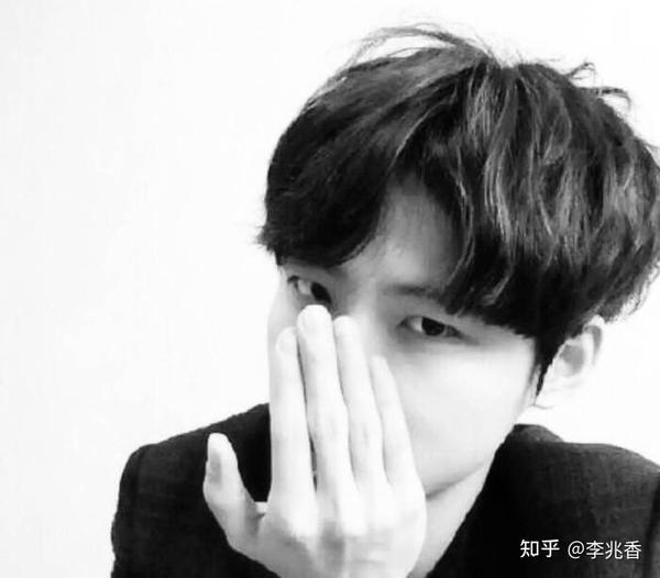 最帅的qq名字(男生名字qq超霸气超拽)