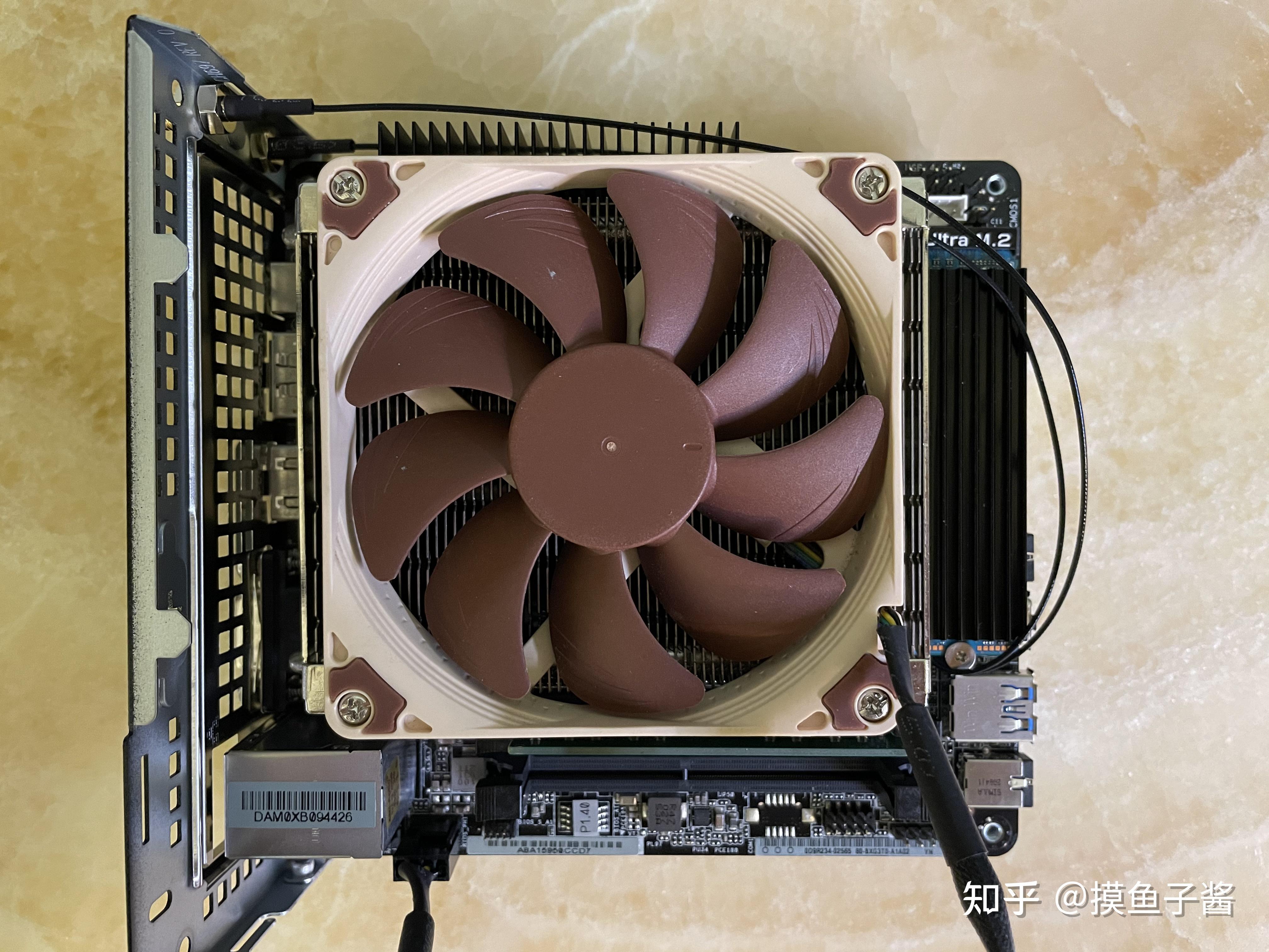 deskminix300三千块组建超小的轻度娱乐主机