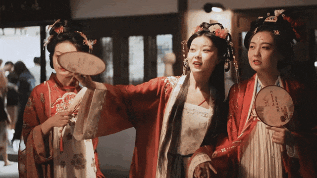 胡姬花上演古风大赏，“香色味”俱全的中秋营销 - 知乎