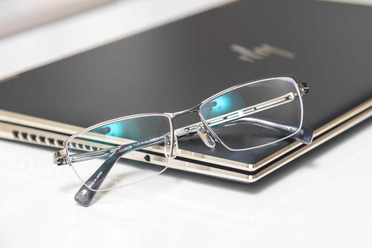 长时间面对电脑手机豪雅锐美3s眼镜可以缓解用眼疲劳吗