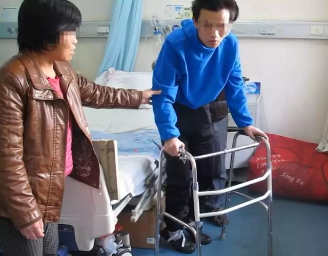 男子脑积水分流术3年后发生堵管木僵缄默运动不能综合症经脑脊液科