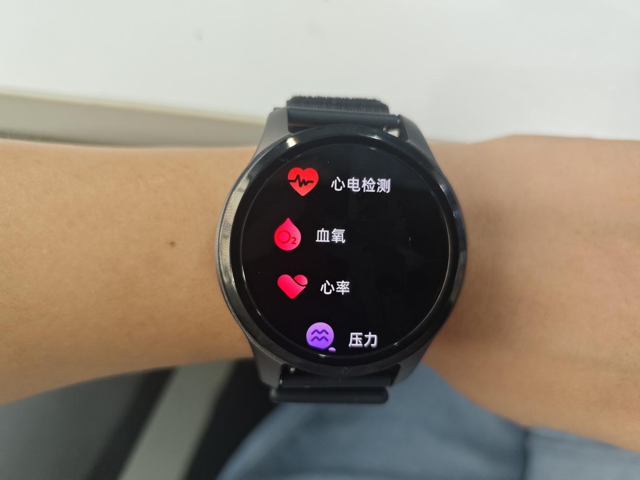 糖友实测,血糖手表值得买吗?