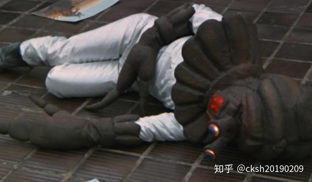 被打死的祖儒星人,和通讯器里面它上司形象一样鬼火怪兽 弗米格  日文