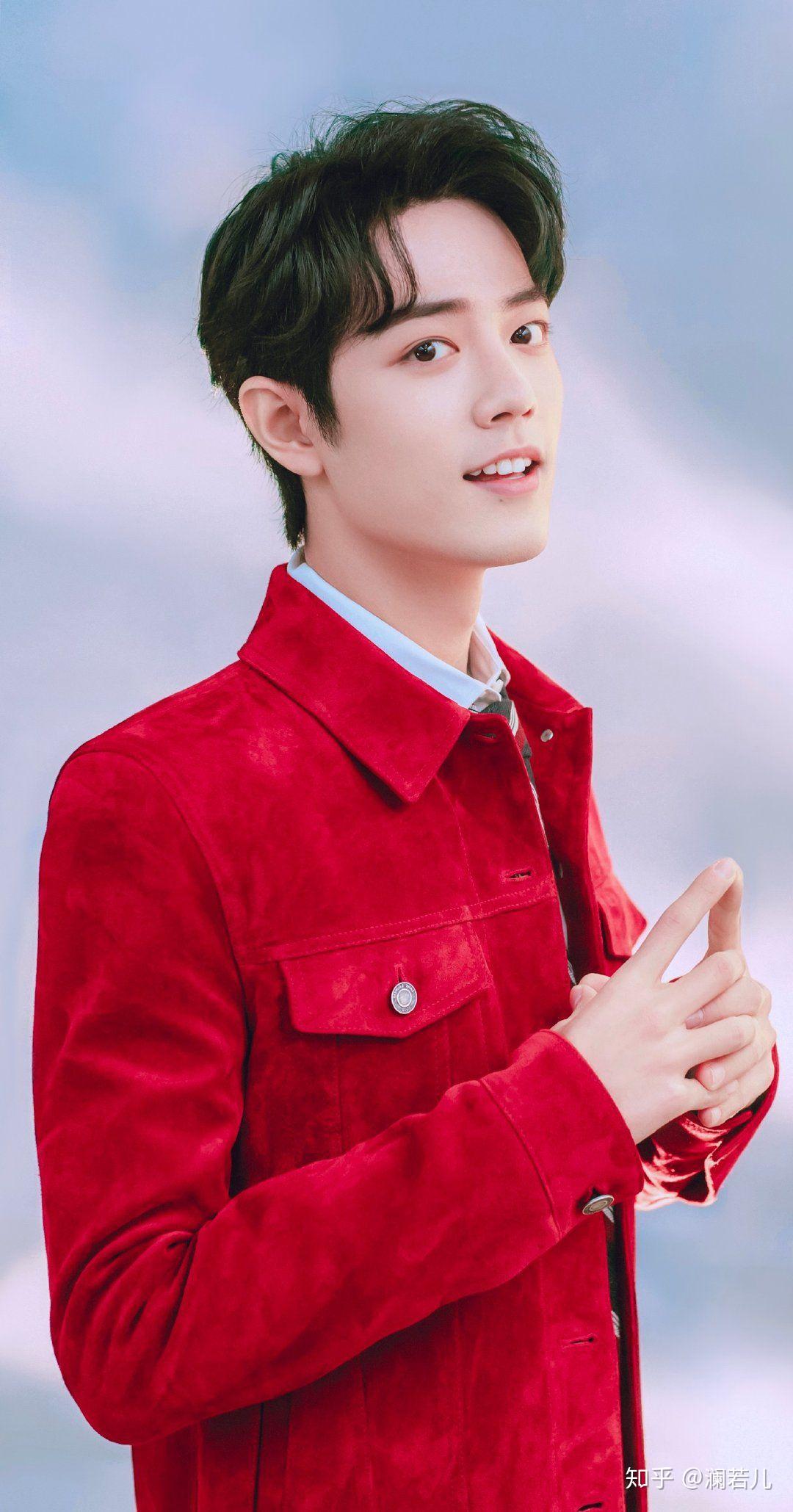 肖战有哪些可以做屏保的照片?