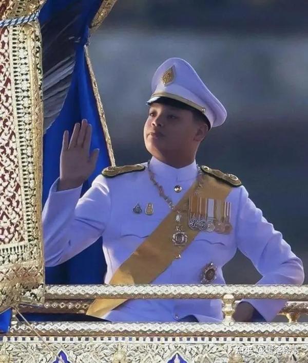 泰国国王玛哈有五个儿子,为何要选智力有障碍的提帮功做继承人? - 知乎
