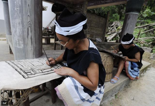 白裤瑶是瑶族的一个分支,自称为"朵