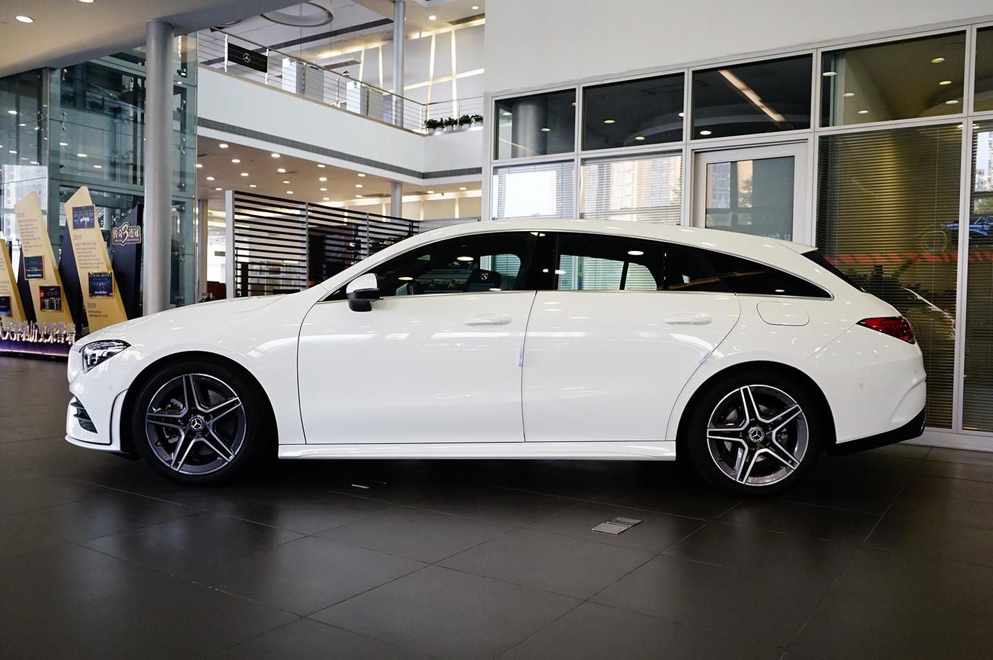 驾驭独一无二的个性奔驰2020款cla猎跑车实拍简评