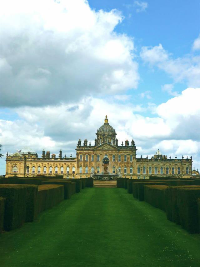 故园风雨后的霍华德庄园英国地标
