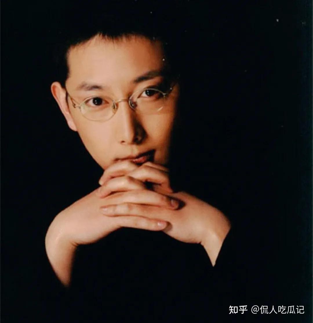 马元:因《血色浪漫》成名,不懂浪漫的他与演员妻子恩爱15年,成了惹人羡的模范夫妻 - 知乎