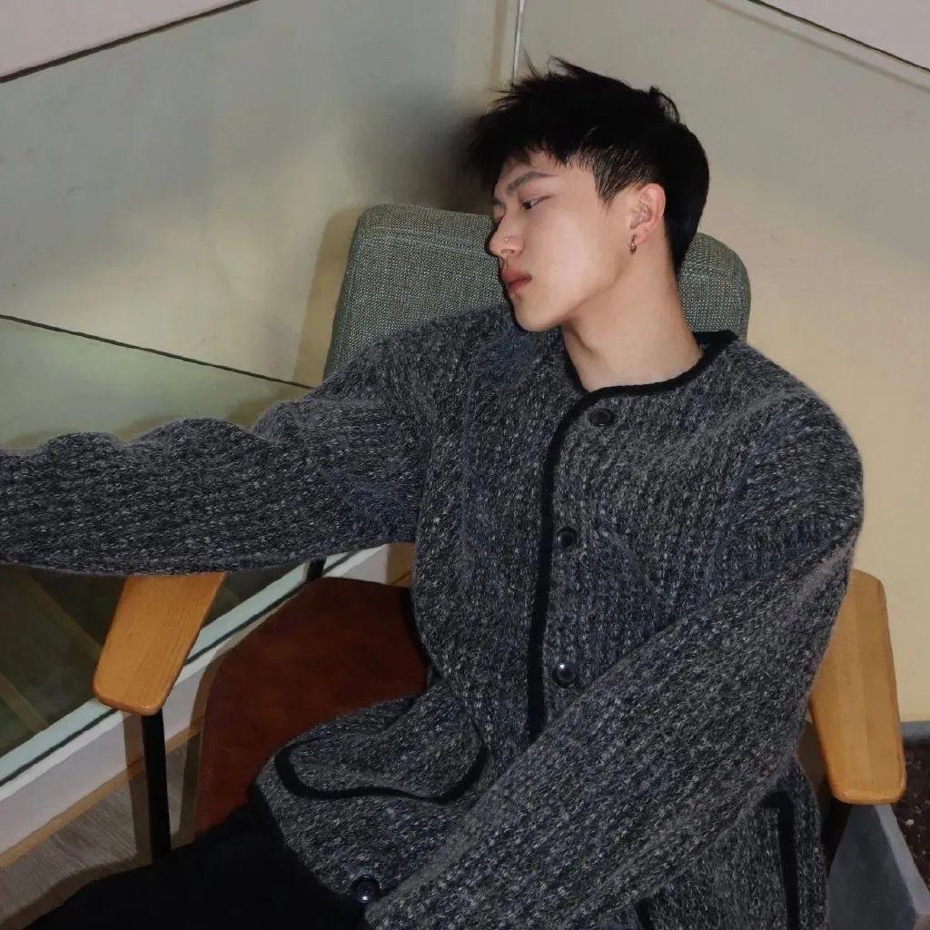 男生头像,无水印