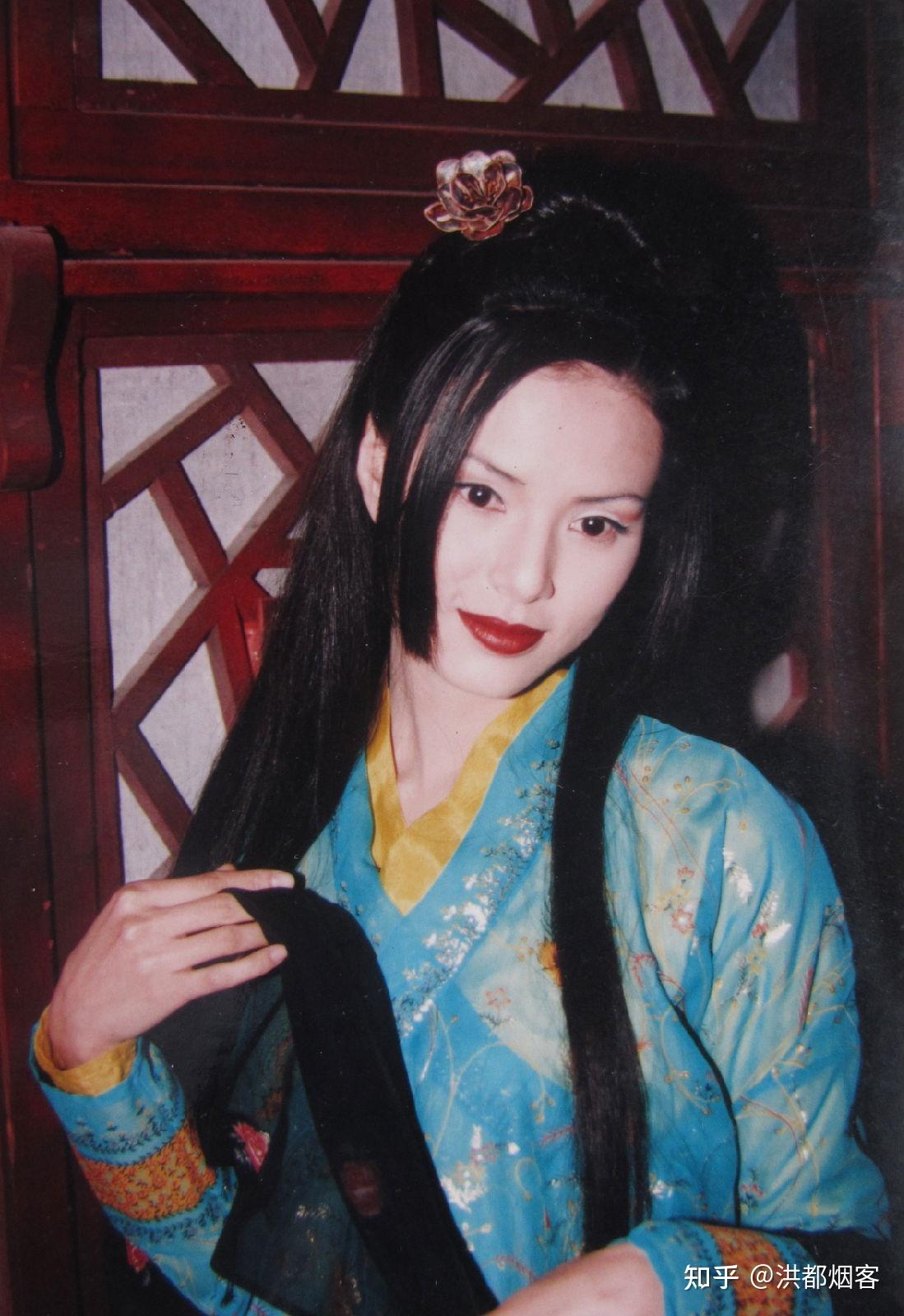 了解剧组内幕