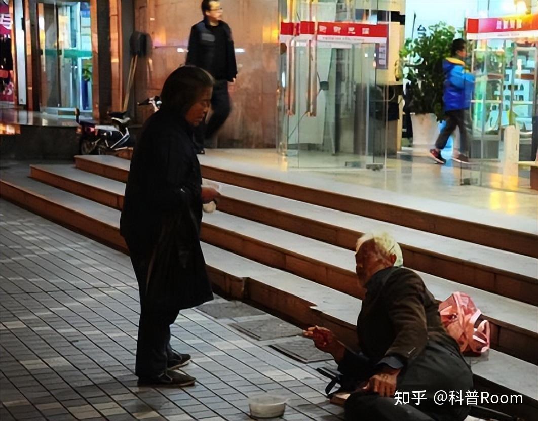 近几年大街上都看不到乞丐了,是中国已经发达了?原因太真实了 - 知乎