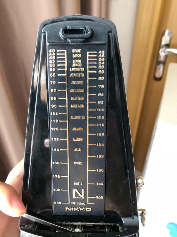 是不是老师音乐速度是分为三个行板是一个阶段里最慢的