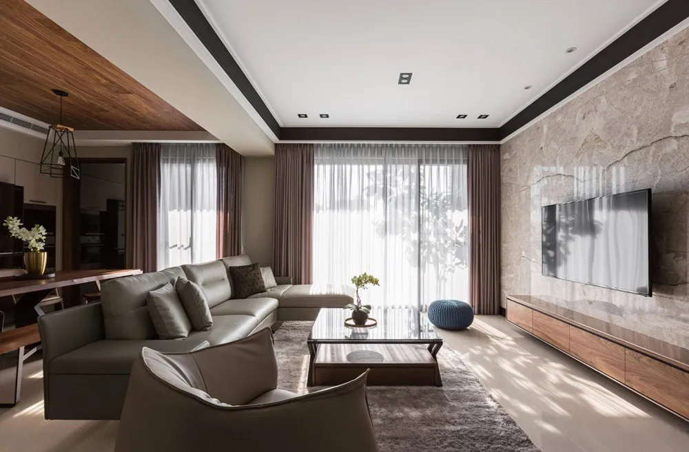 设计参考 ↓↓↓横厅的沙发太大会减少活动面积,太小会显得空间空旷