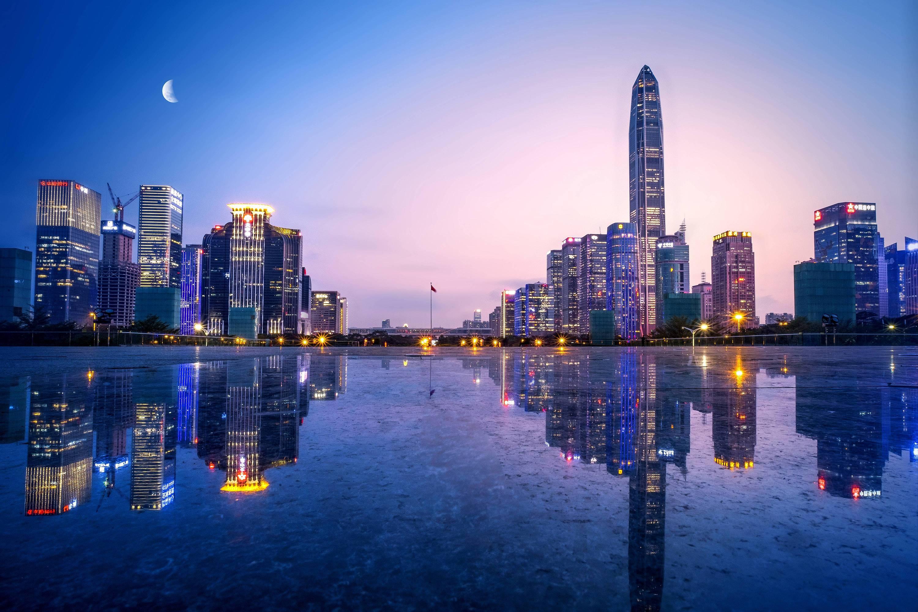 深圳改革,准备以降薪的方式鼓励企业招聘,降薪和降房价哪一个对企业