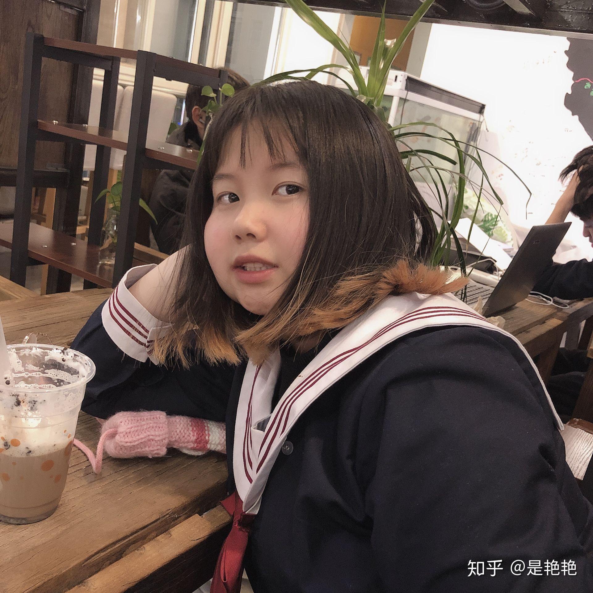 怎么看待胖一点的妹纸穿jk制服