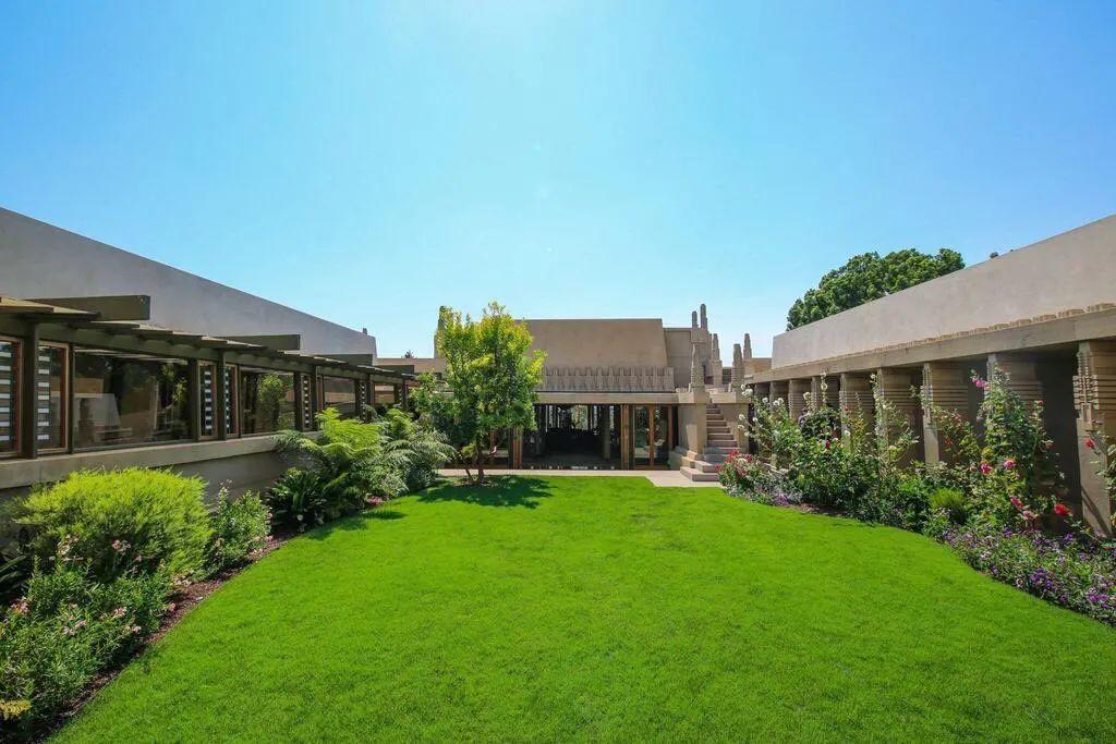 霍利霍克别墅丨弗兰克·劳埃德·赖特