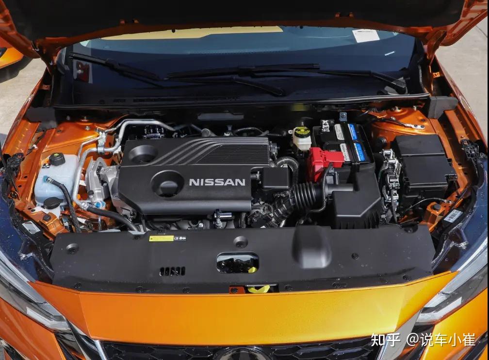 日产轩逸,车长接近4米7,造型年轻,移动的大沙发,月销量几万台 - 知乎