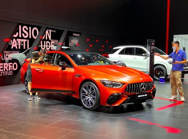 2022粤港澳车展amggt50特别版售12048万