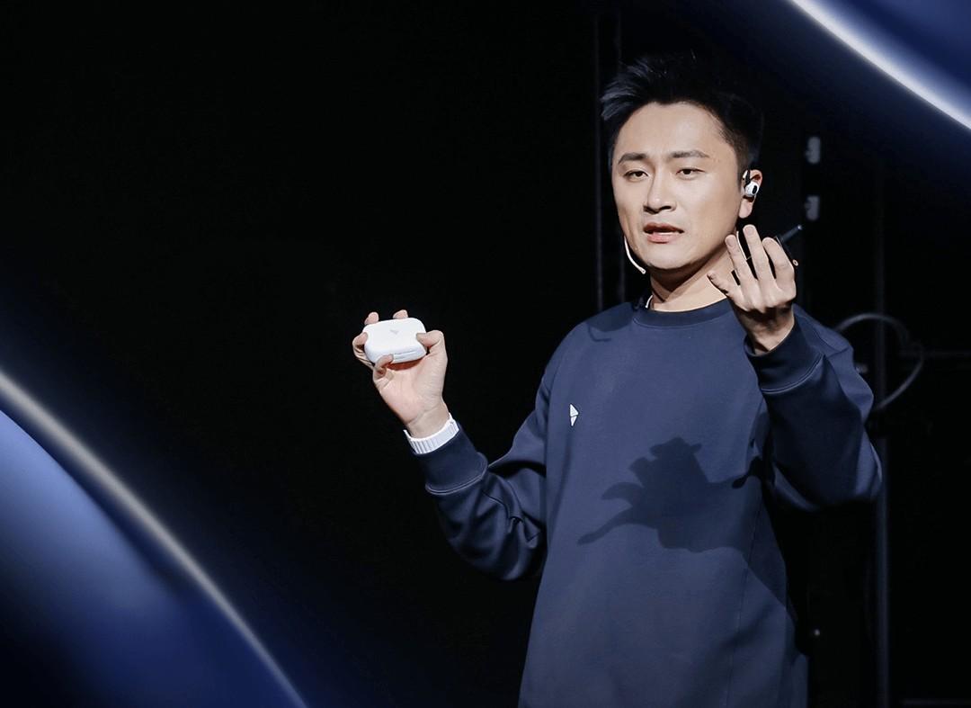 小米89号员工再创业，种子轮融近3亿：他给耳机装上了“眼睛”