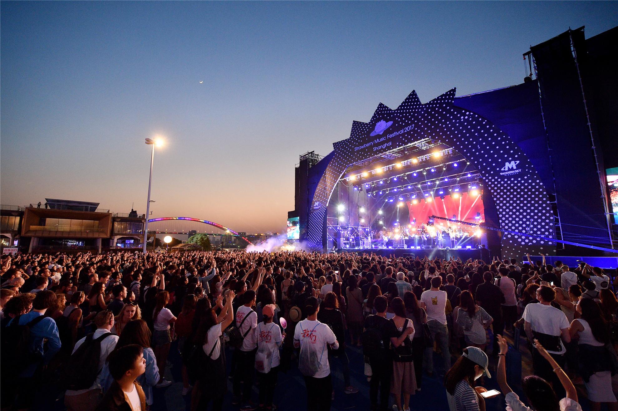 12万年轻人的情怀岂止是跨界和好玩那么简单