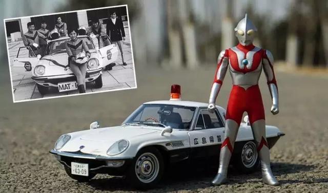 我们今天的主角正是《杰克奥特曼》中"饰演"mat队警备车辆的马自达