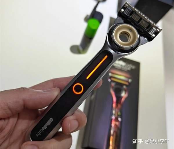 吉列手动剃须刀极光、Labs热感、锋隐致顺使用对比评测