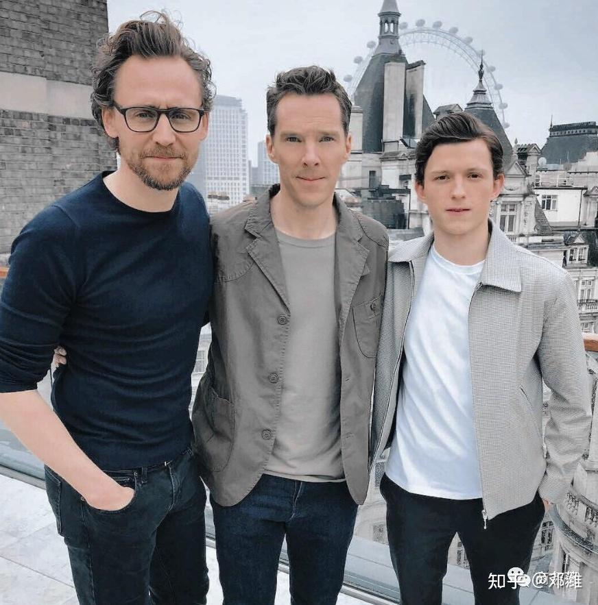 比如不穿西装,抖森,卷福,荷兰弟,只是三个没有嘴唇的普通英国男人