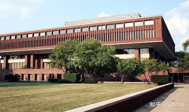 青岛大学,经过多次变迁,合并,1993年由原青岛大学和山东纺织工学院