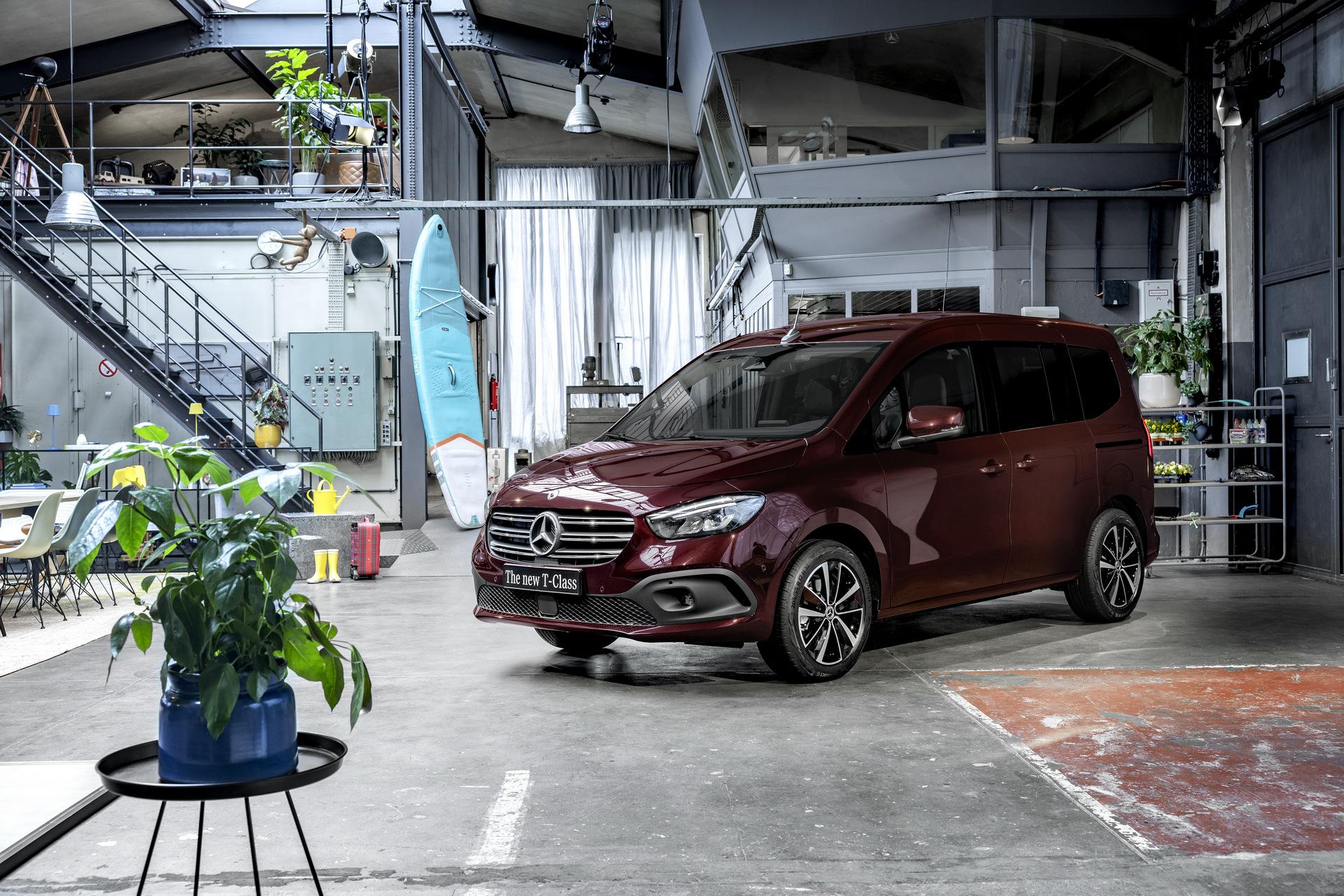 燃油纯电两种版本梅赛德斯奔驰t级正式发布