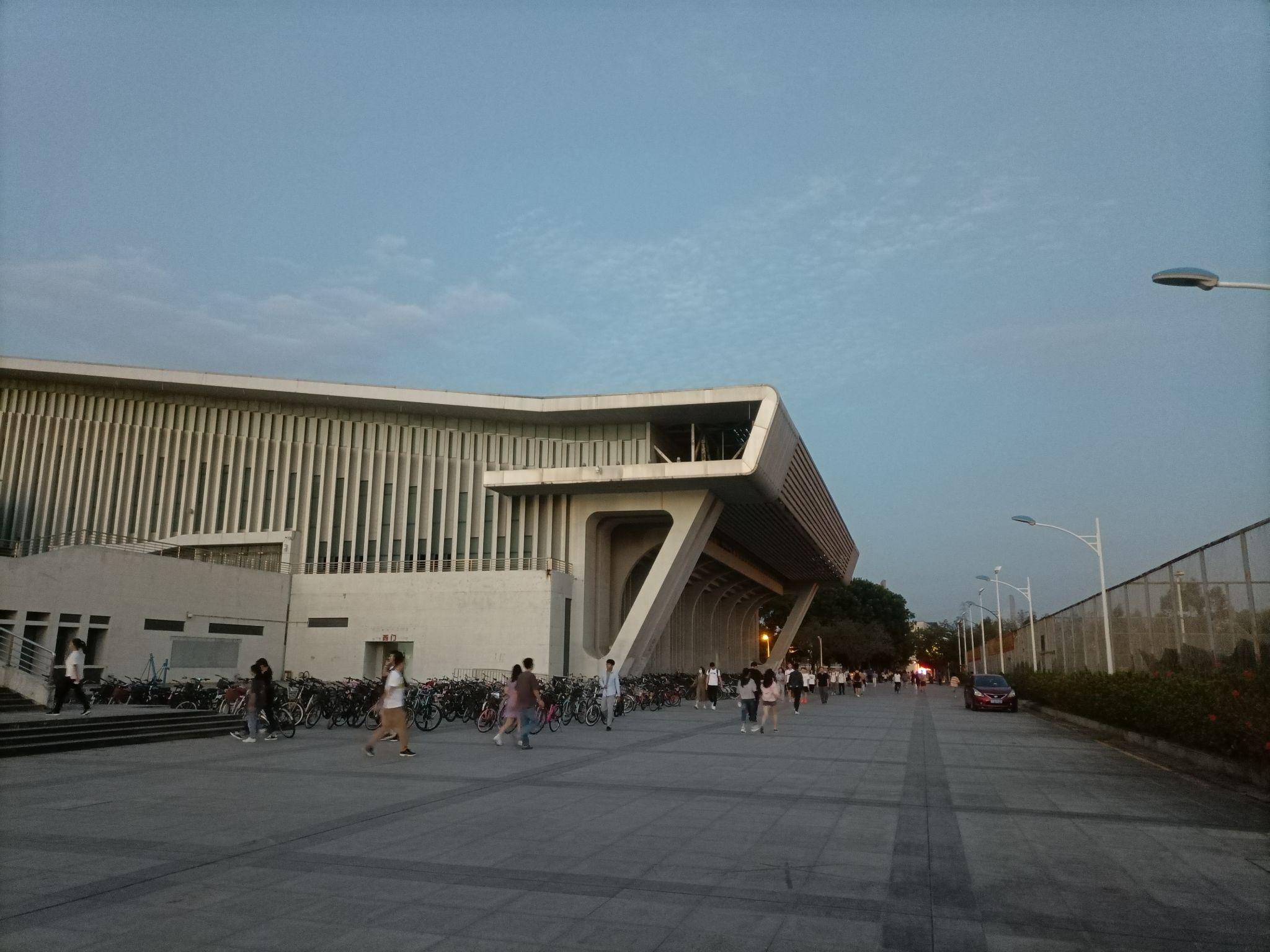 在广东药科大学大学城校区学习是怎样的一番体验