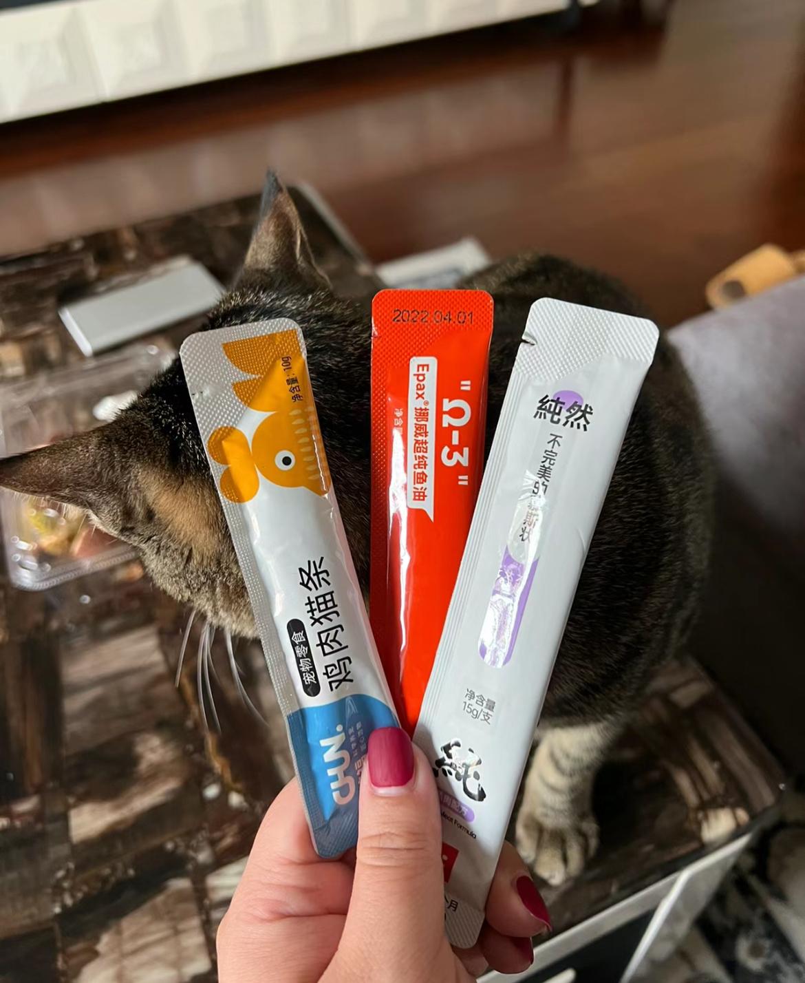 主食猫条和零食猫条区别？零食到底能不能吃？ - 知乎
