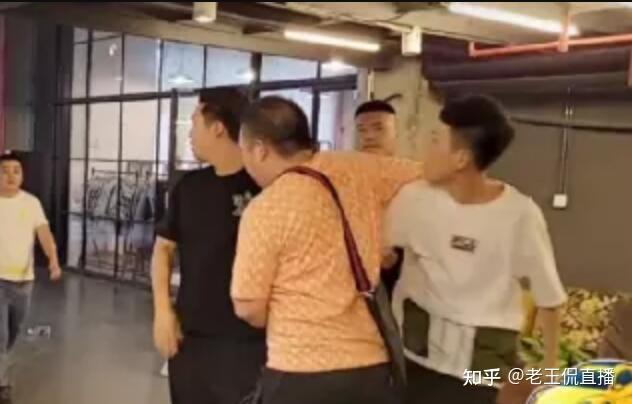 虎牙顶级公会内部矛盾爆发 旗下主播大打出手,连老板都敢怼 - 知乎