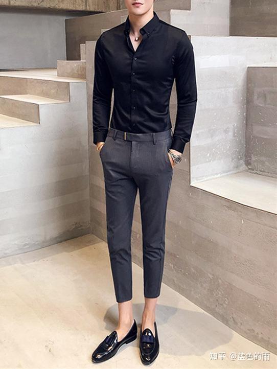 我有一件黑色的衬衫 但是不知道搭配什么样的裤子,有没有推荐的.