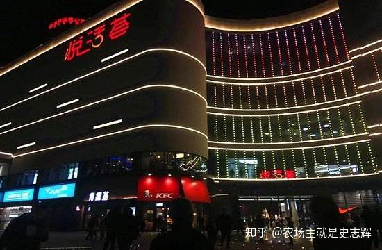 松江四中,泗泾第一到第五小学,三湘商业广场,保利悦活荟,宝地广场等