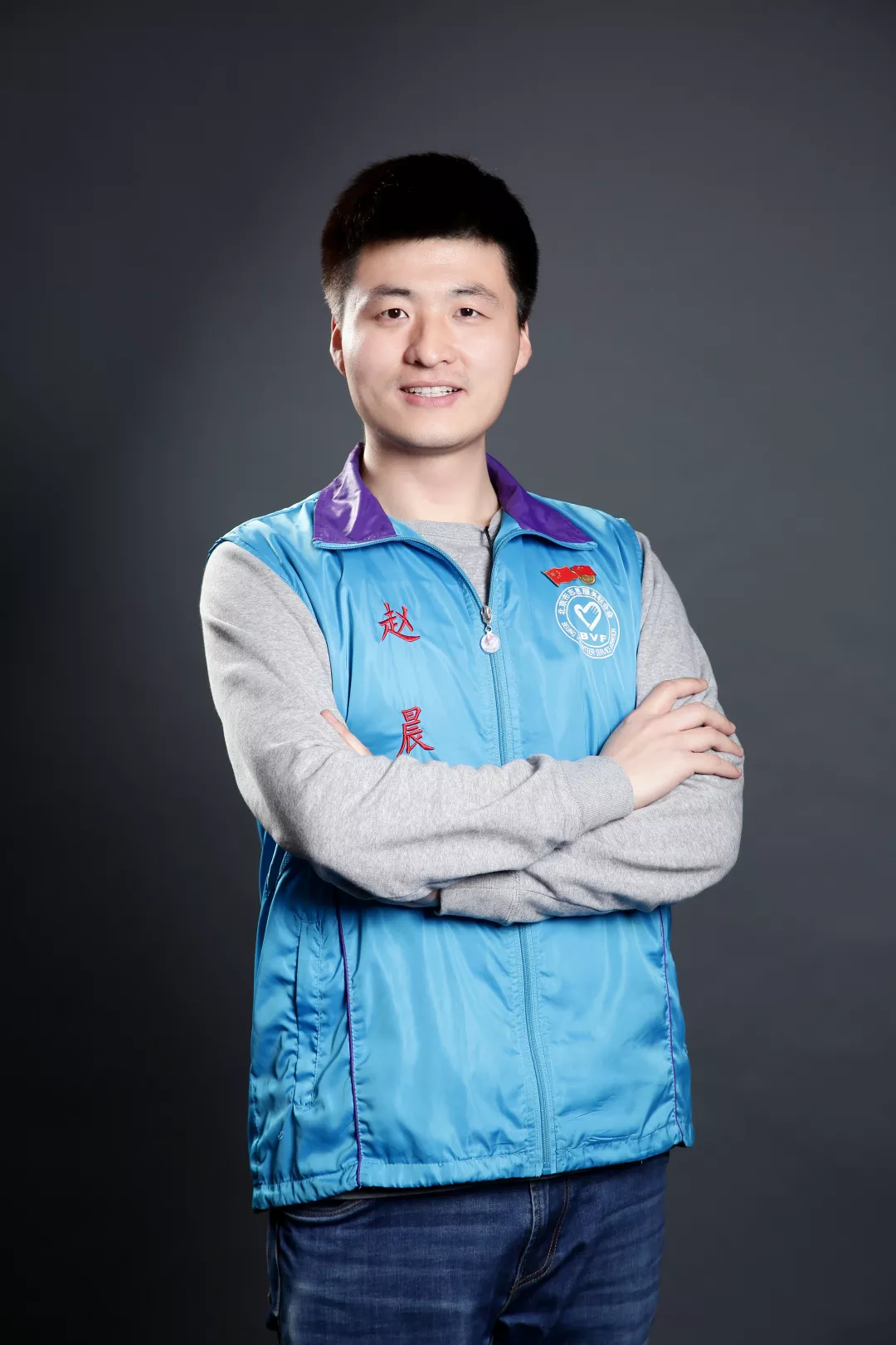 志愿者时长:1981小时从事志愿服务:5年任国龙任国龙志愿口号:尽己所能