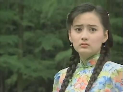 既然琼瑶阿姨三观如此不正,为什么当年琼瑶的作品(剧和书)还如此受追捧呢?