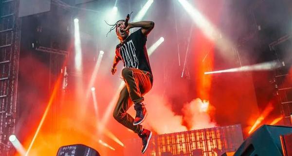 随机让欧美明星freestyle说唱来感受一下什么叫种族天赋押韵爆炸节奏