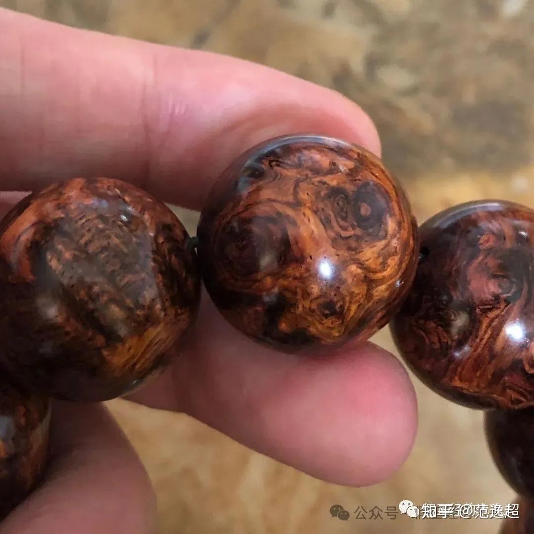 海南黄花梨(二)海南黄花梨鉴别(2)纹理:瘤疤钉