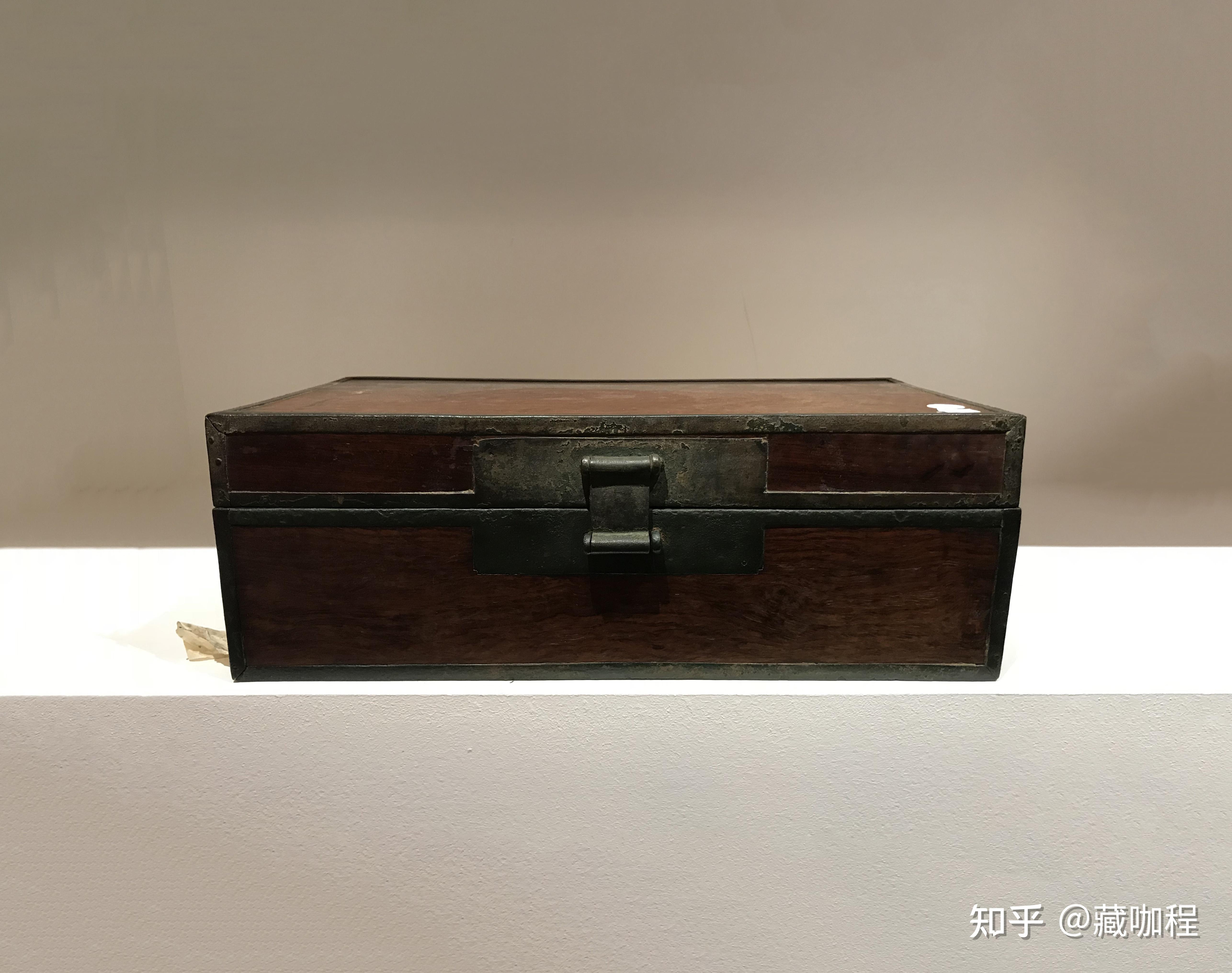 多件盒箱同场展拍黄花梨带暗屉书匣未成交